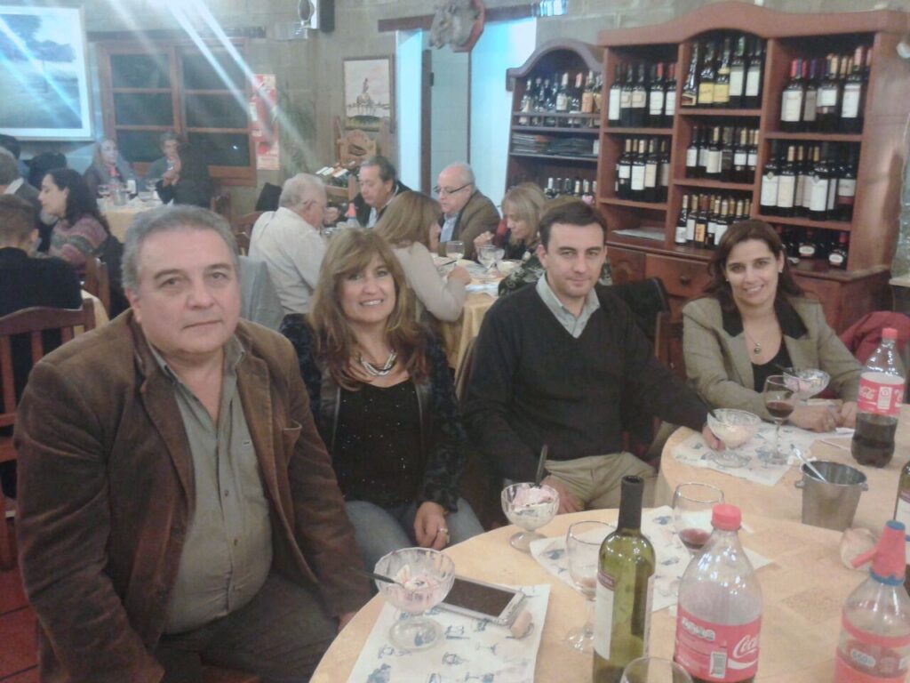 Carrizo, en cena de la UCR de Deán Funes