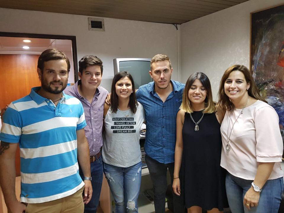 Junto a jóvenes de la Juventud Radical de Córdoba