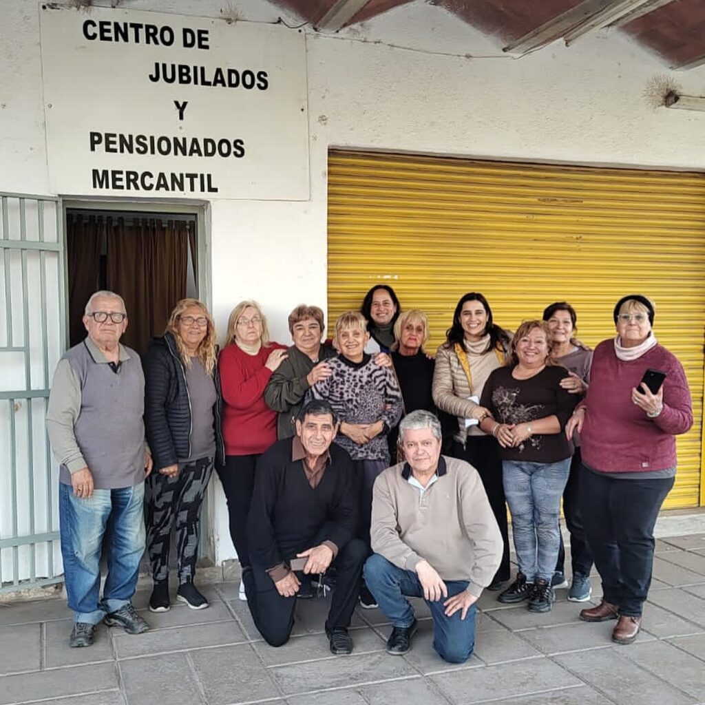 Recorrida y charla con vecinos en la seccional 14 de la ciudad de Córdoba