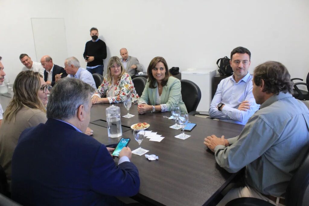 Reunión de trabajo en Córdoba de legisladores nacionales y provinciales de la UCR